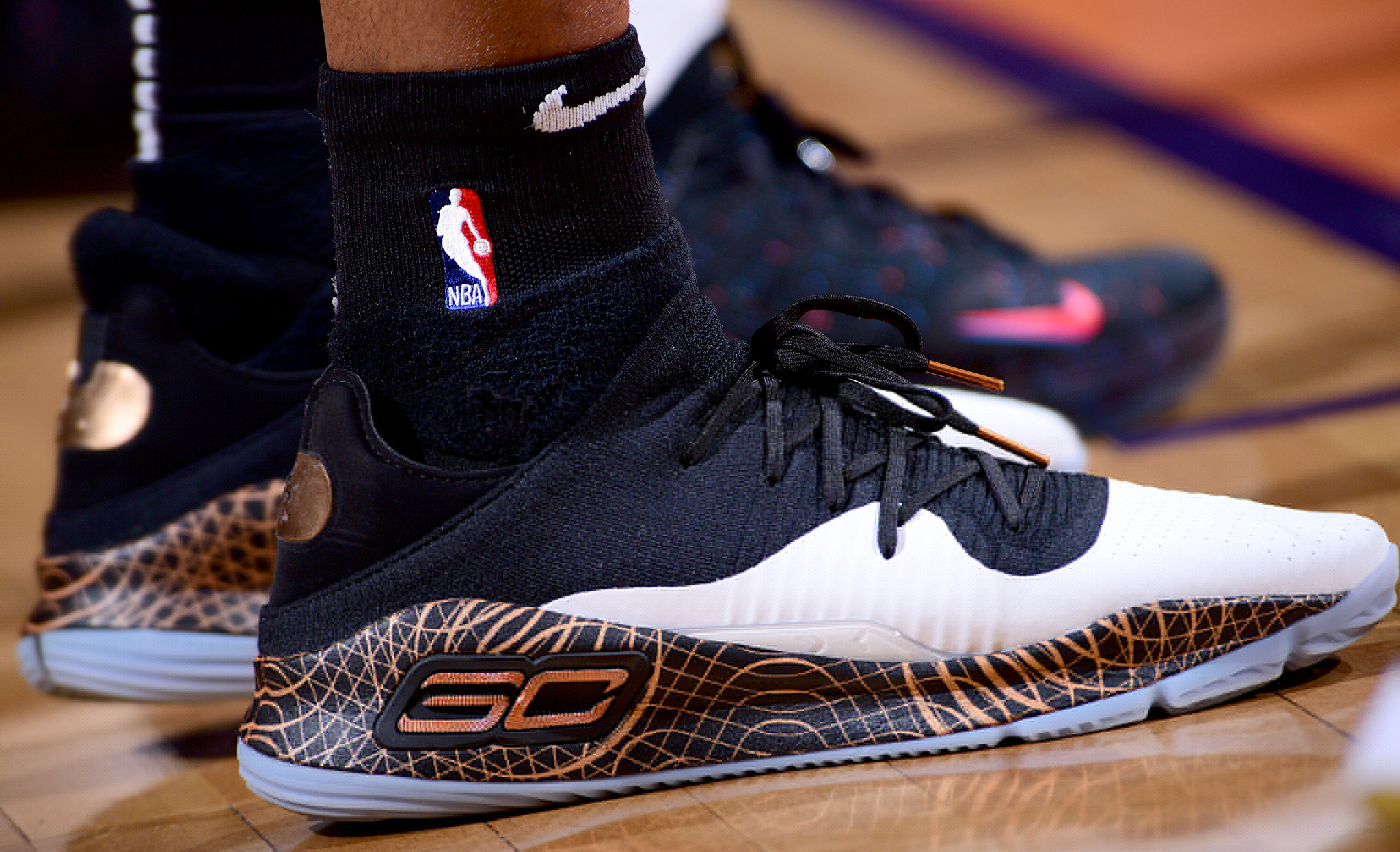 意媒：尤文派球探考察本菲卡左后卫阿尔瓦罗-费尔南德斯